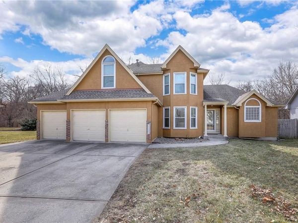 3336 S COCHISE Avenue, Independence, MO 64057