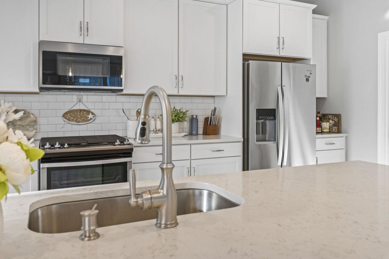 519 Chanted Dr. Photo 8