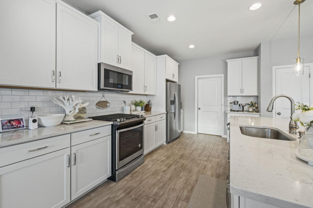 519 Chanted Dr. Photo 9