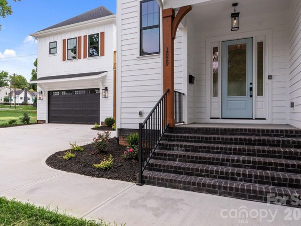 1529 Beckwith Place, Charlotte, NC 28205