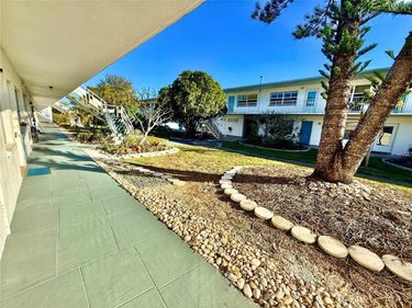 5875 18TH STREET N, Unit 4, ST PETERSBURG, FL 33714