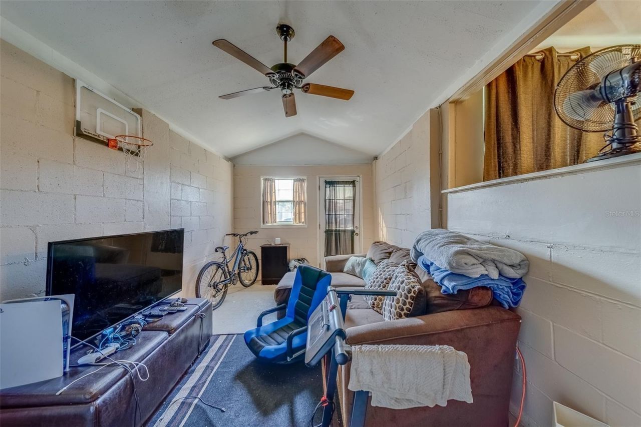 2749 16th Avenue N, Saint Petersburg, FL 33713 Photo