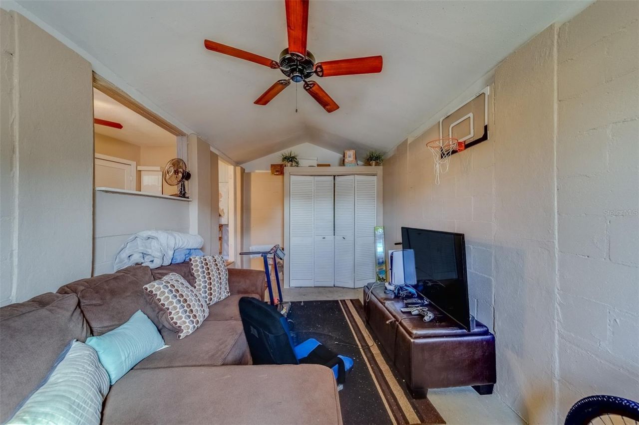 2749 16th Avenue N, Saint Petersburg, FL 33713 Photo