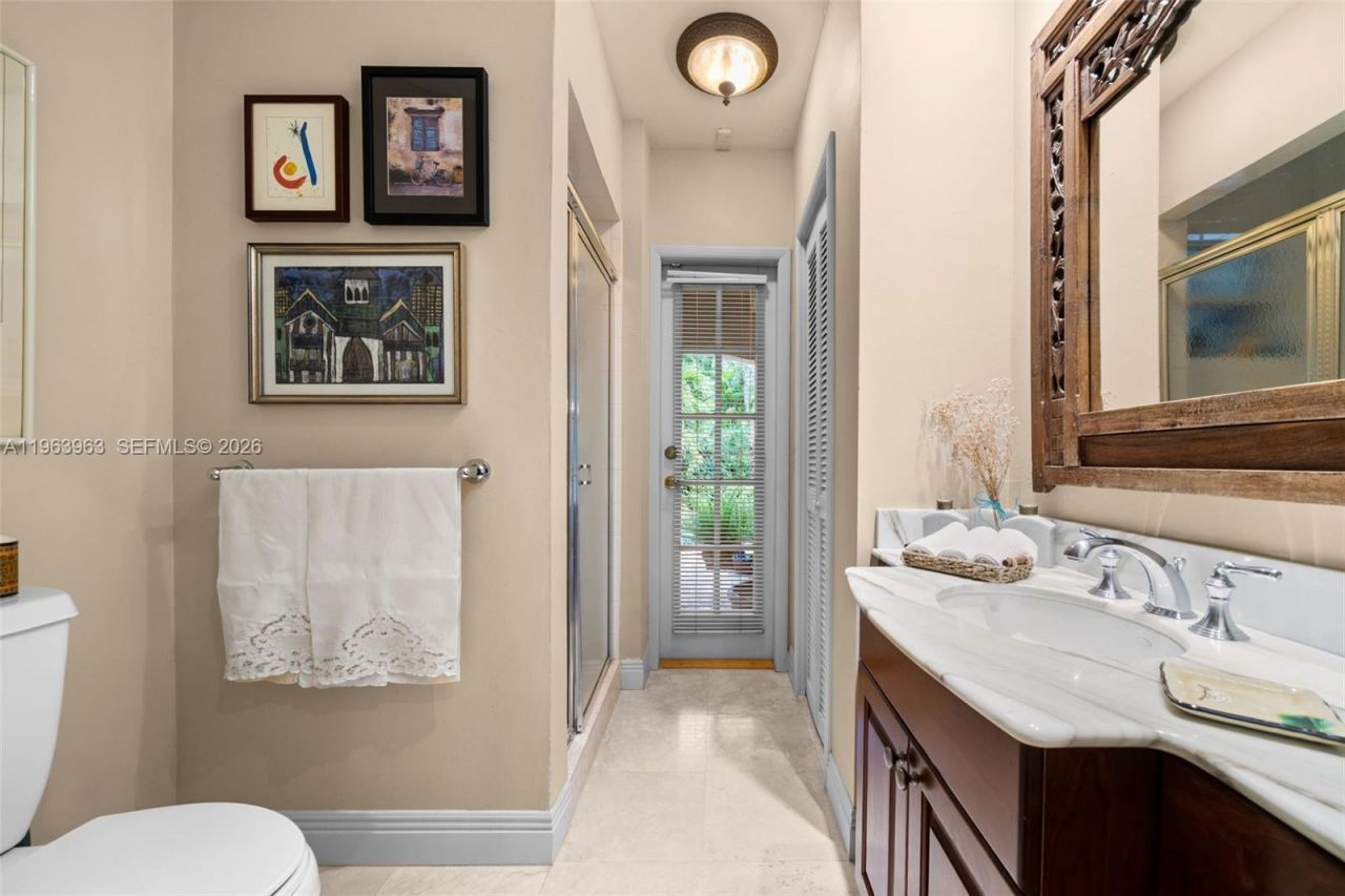 1255 Algardi Ave, Coral Gables, FL 33146 Photo