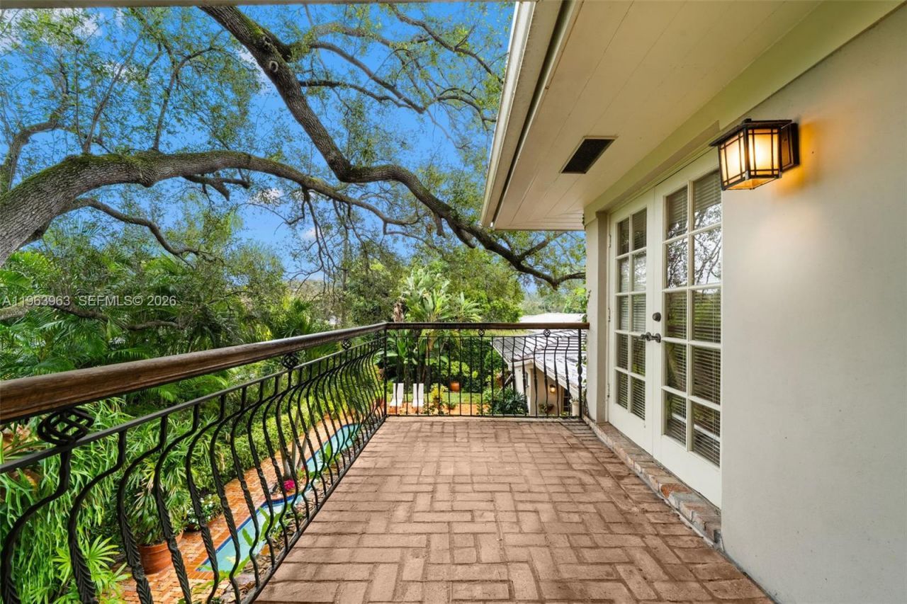 1255 Algardi Ave, Coral Gables, FL 33146 Photo