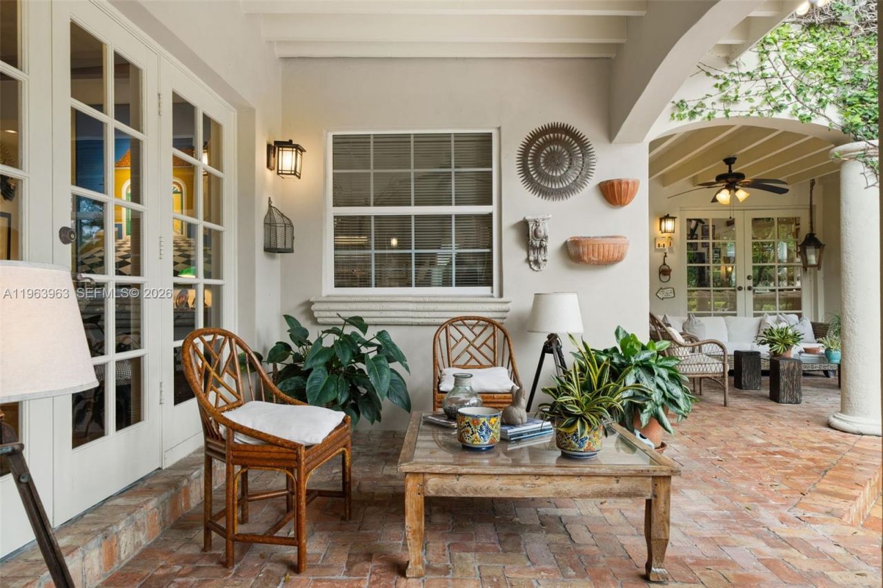 1255 Algardi Ave, Coral Gables, FL 33146 Photo