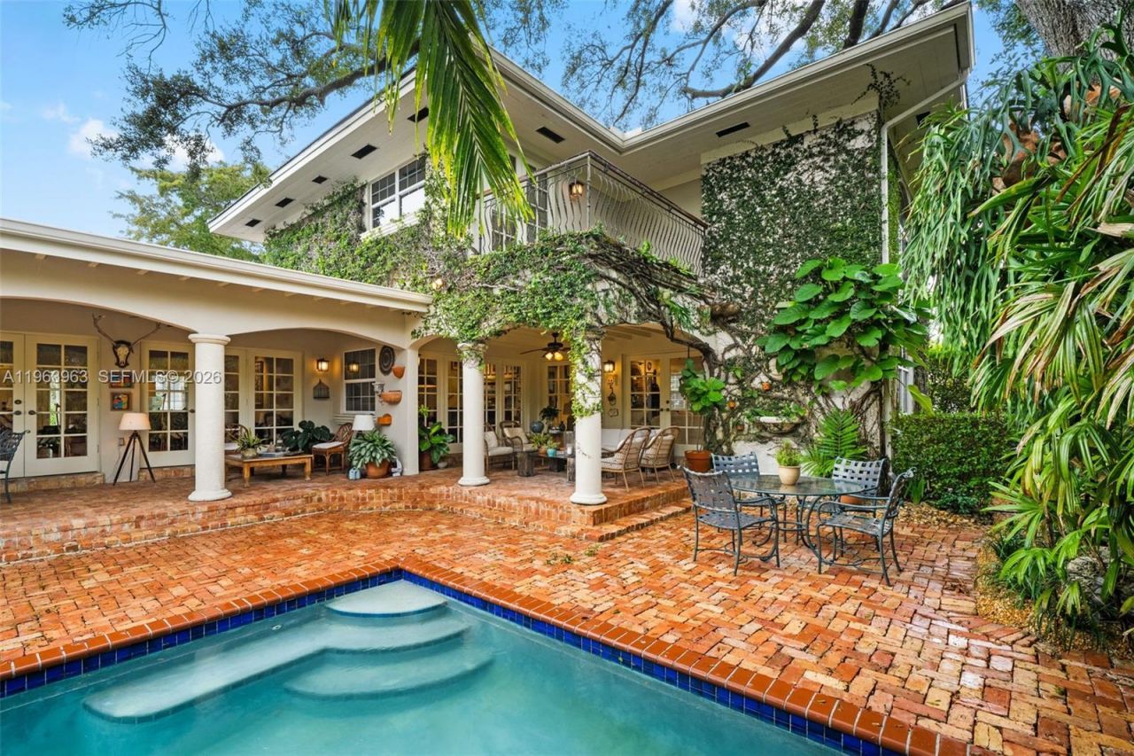 1255 Algardi Ave, Coral Gables, FL 33146 Photo