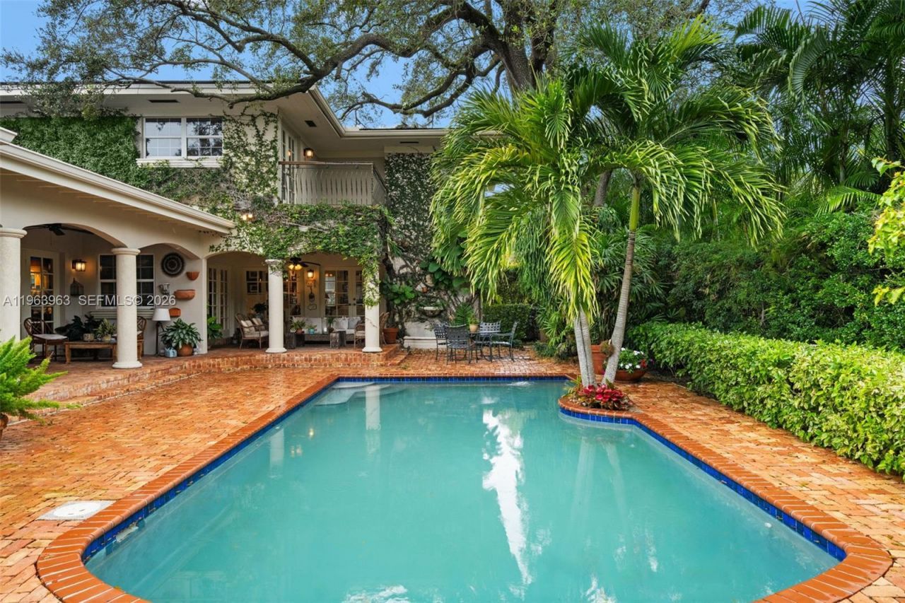 1255 Algardi Ave, Coral Gables, FL 33146 Photo