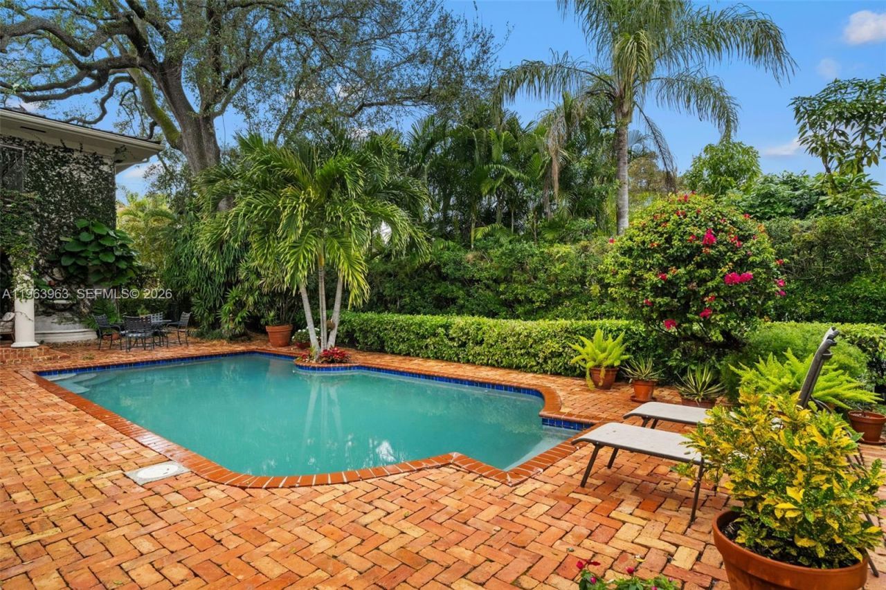 1255 Algardi Ave, Coral Gables, FL 33146 Photo