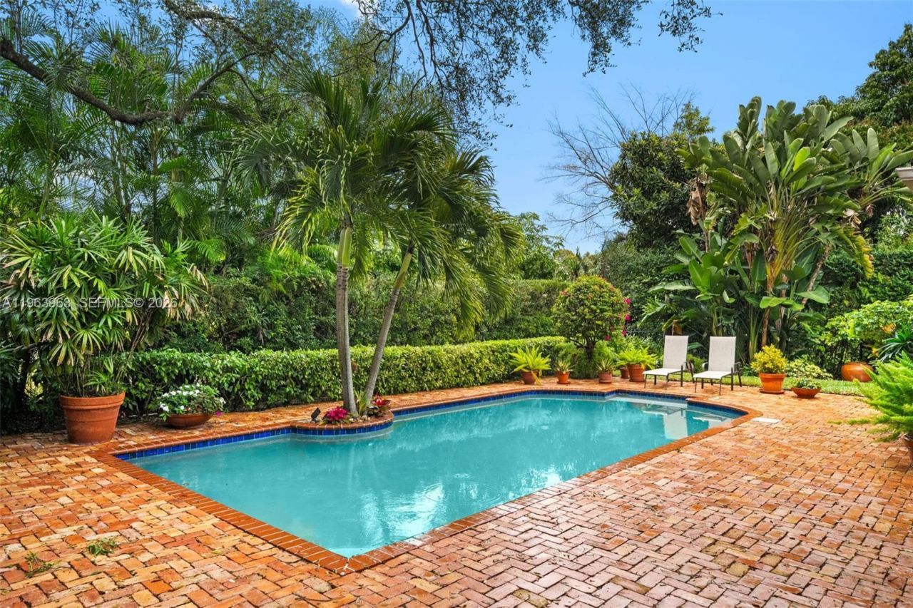1255 Algardi Ave, Coral Gables, FL 33146 Photo