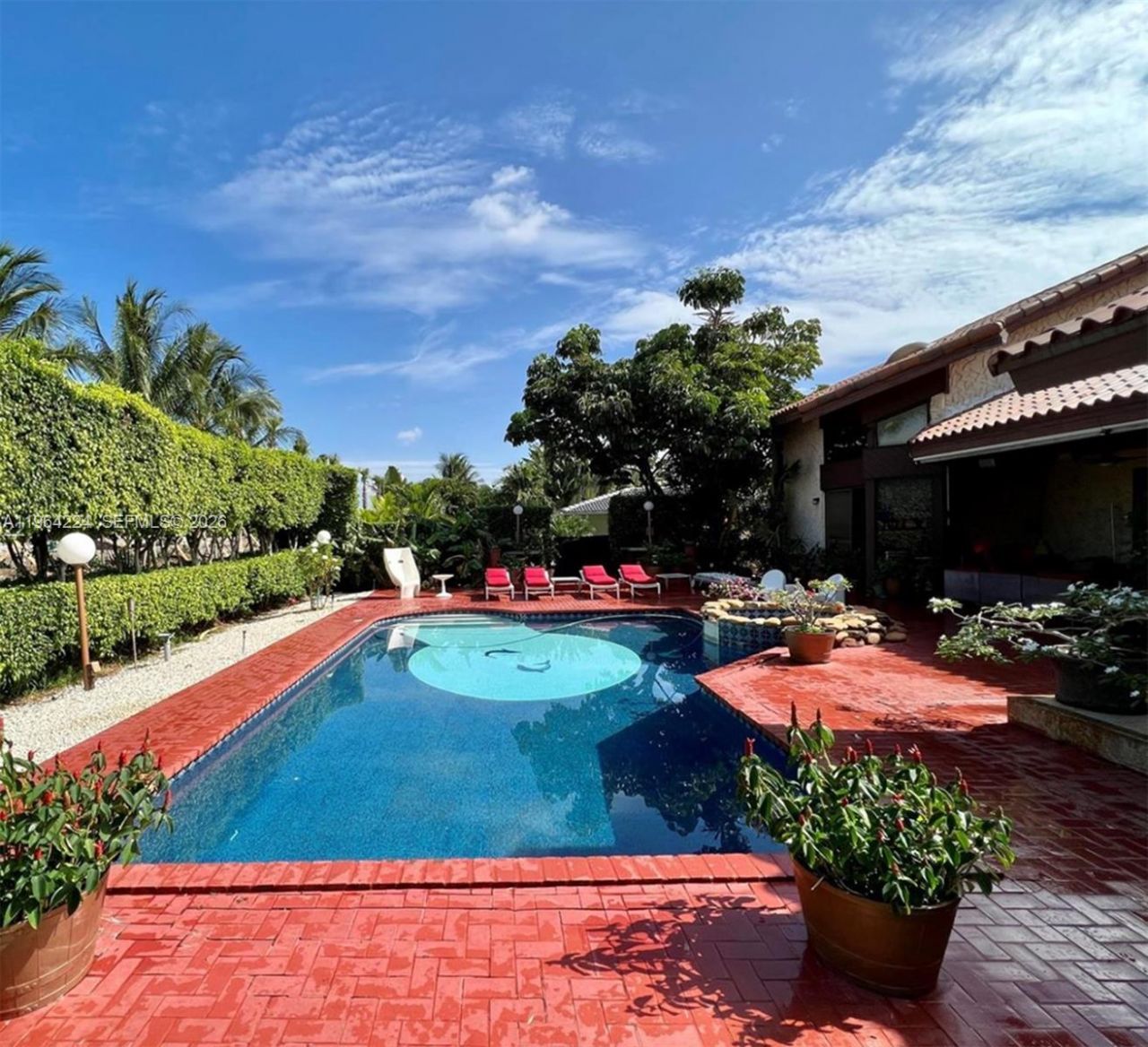 913 Diplomat Parkway, Hallandale Beach, FL 33009 Photo