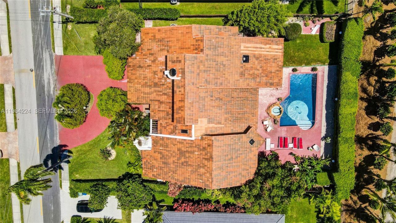 913 Diplomat Parkway, Hallandale Beach, FL 33009 Photo