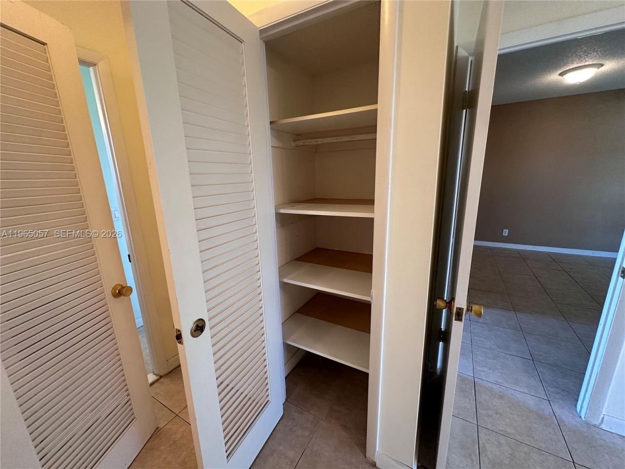 2223 Park Ln, Unit 304, Hollywood, FL 33021 Photo