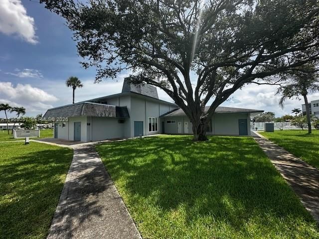 2223 Park Ln, Unit 304, Hollywood, FL 33021 Photo