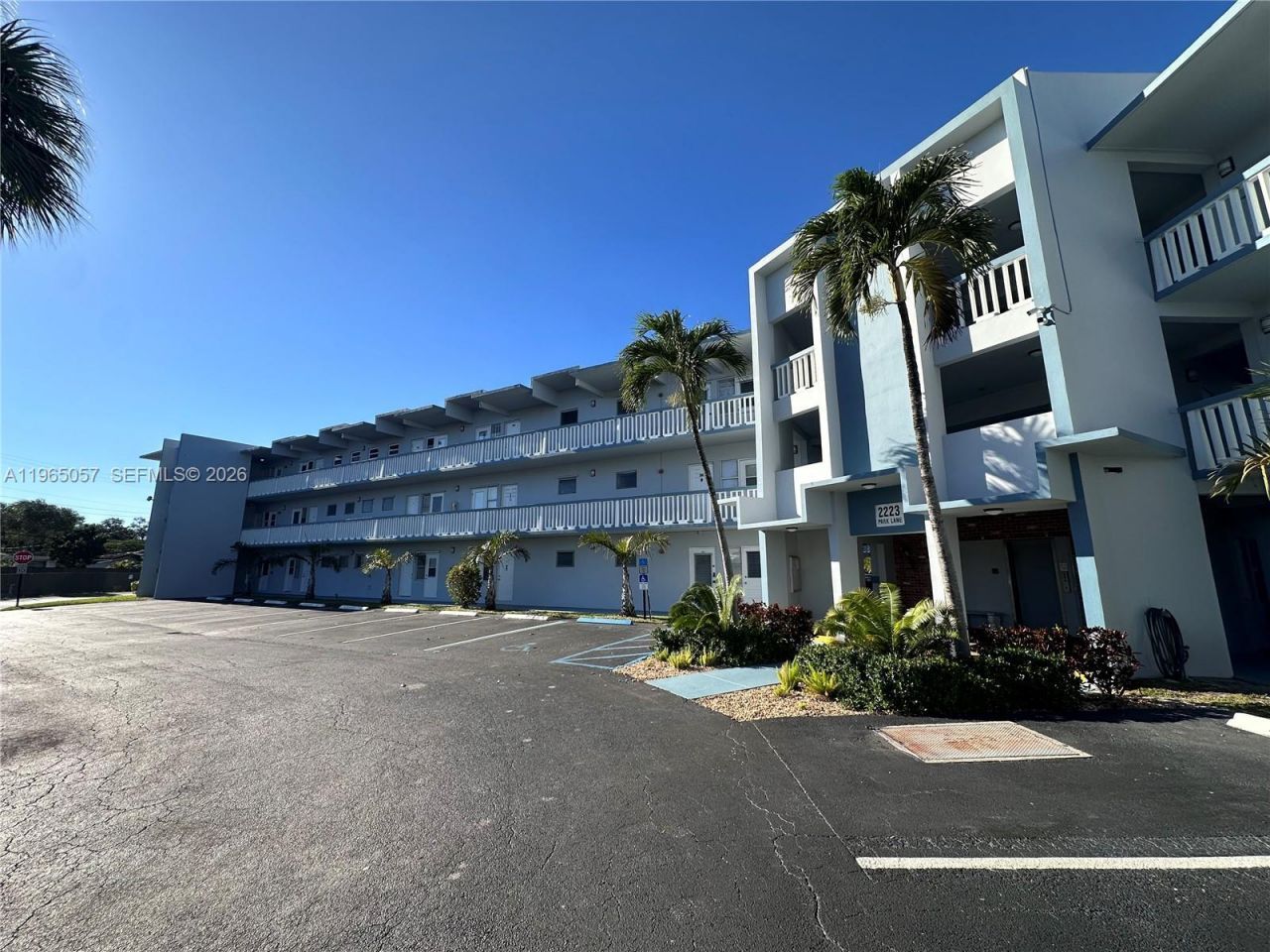 2223 Park Ln, Unit 304, Hollywood, FL 33021 Photo