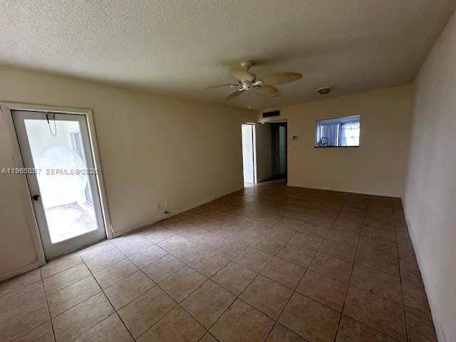 2223 Park Ln, Unit 304, Hollywood, FL 33021 Photo
