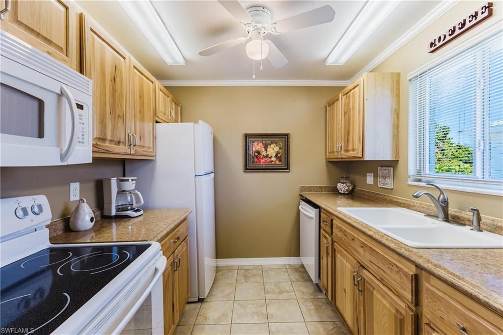 431 Van Buren St, Unit C8, Fort Myers, FL 33916 Photo