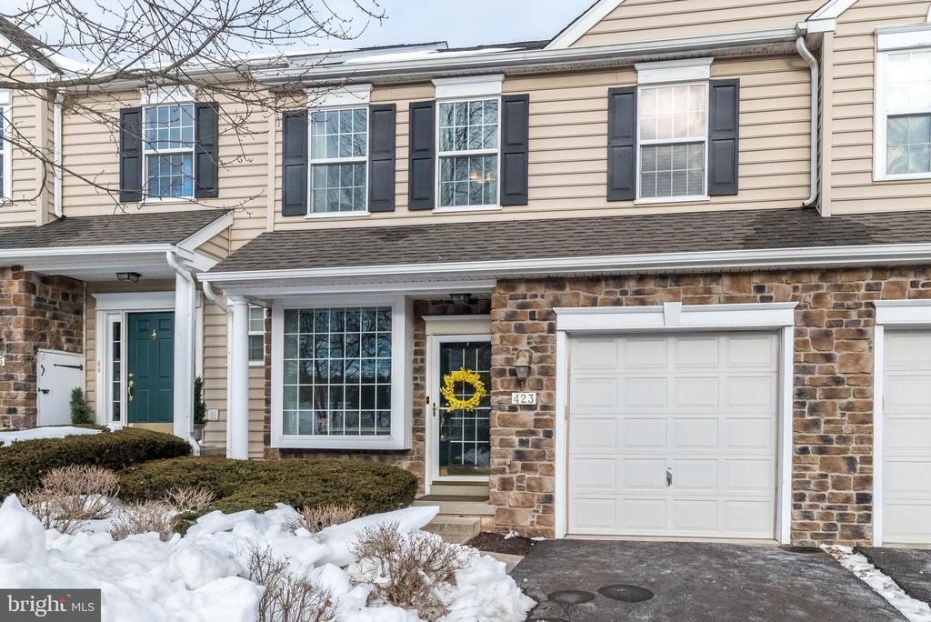 423 Elm Circle, Chalfont, PA 18914 Main Photo