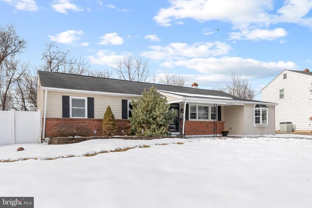 336 Oregon Avenue, New Castle, DE 19720 Main Photo