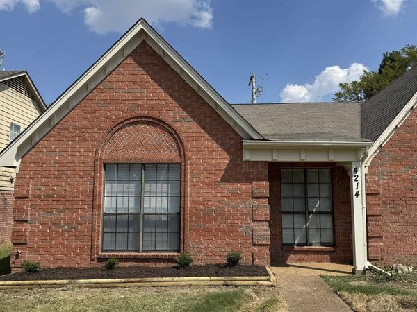 4214 MEADOW VALLEY DR E, Memphis, TN 38141