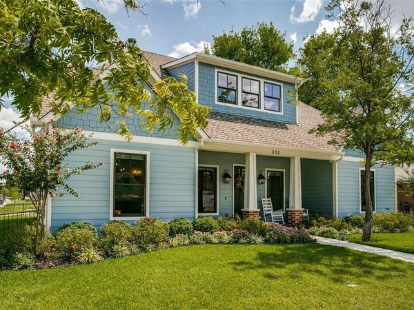 303 S Dooley Street, Grapevine, TX 76051