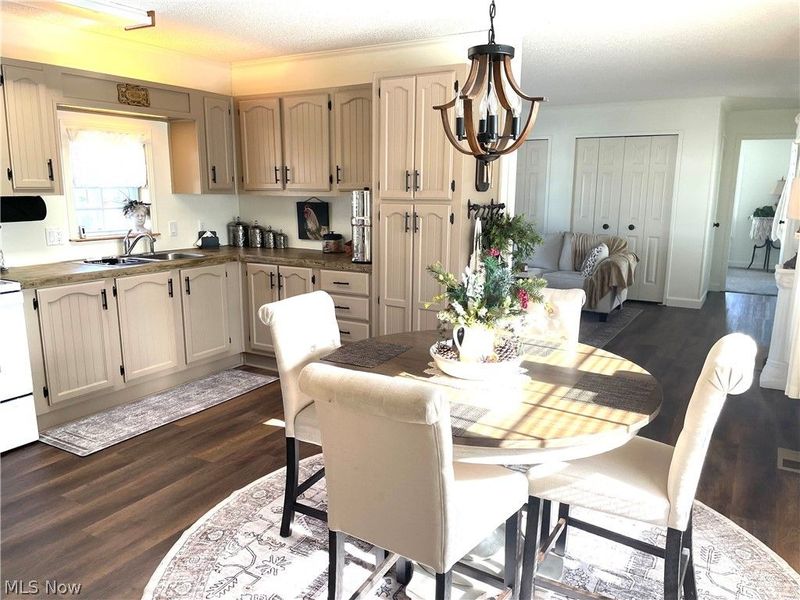 1229 Columbiana Lisbon Road, Unit 76, Columbiana, OH 44408 Photo 14