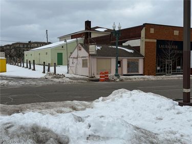 816 Cleveland Avenue NW, Canton, OH 44702