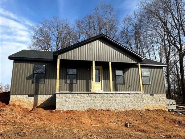 1226 Lambert Road , Scottsville, KY 42164