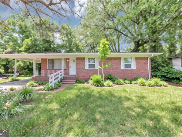 844 Oak Street NW, Atlanta, GA 30318