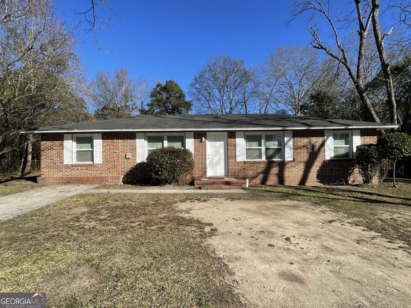 2403 N Groveland Circle, Macon, GA 31206