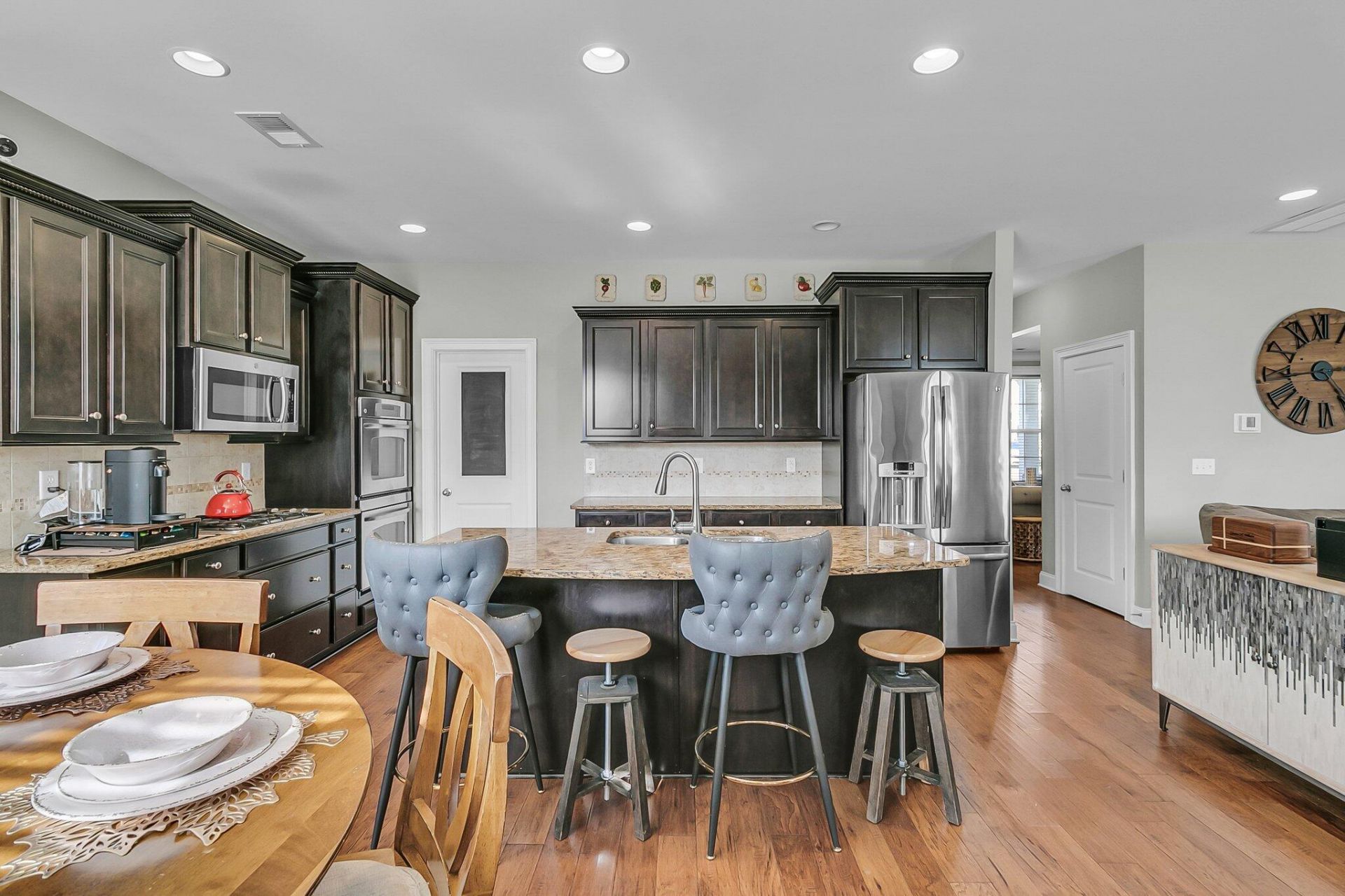 219 Daybreak Boulevard Photo 13