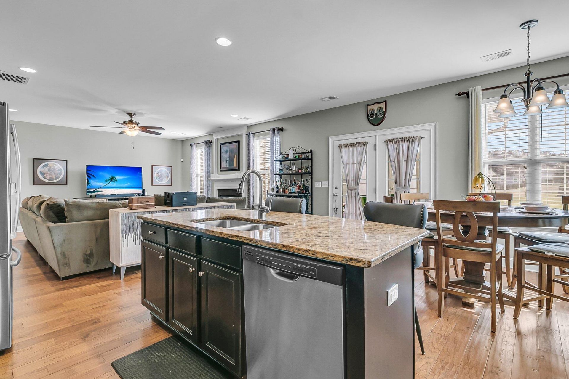 219 Daybreak Boulevard Photo 15