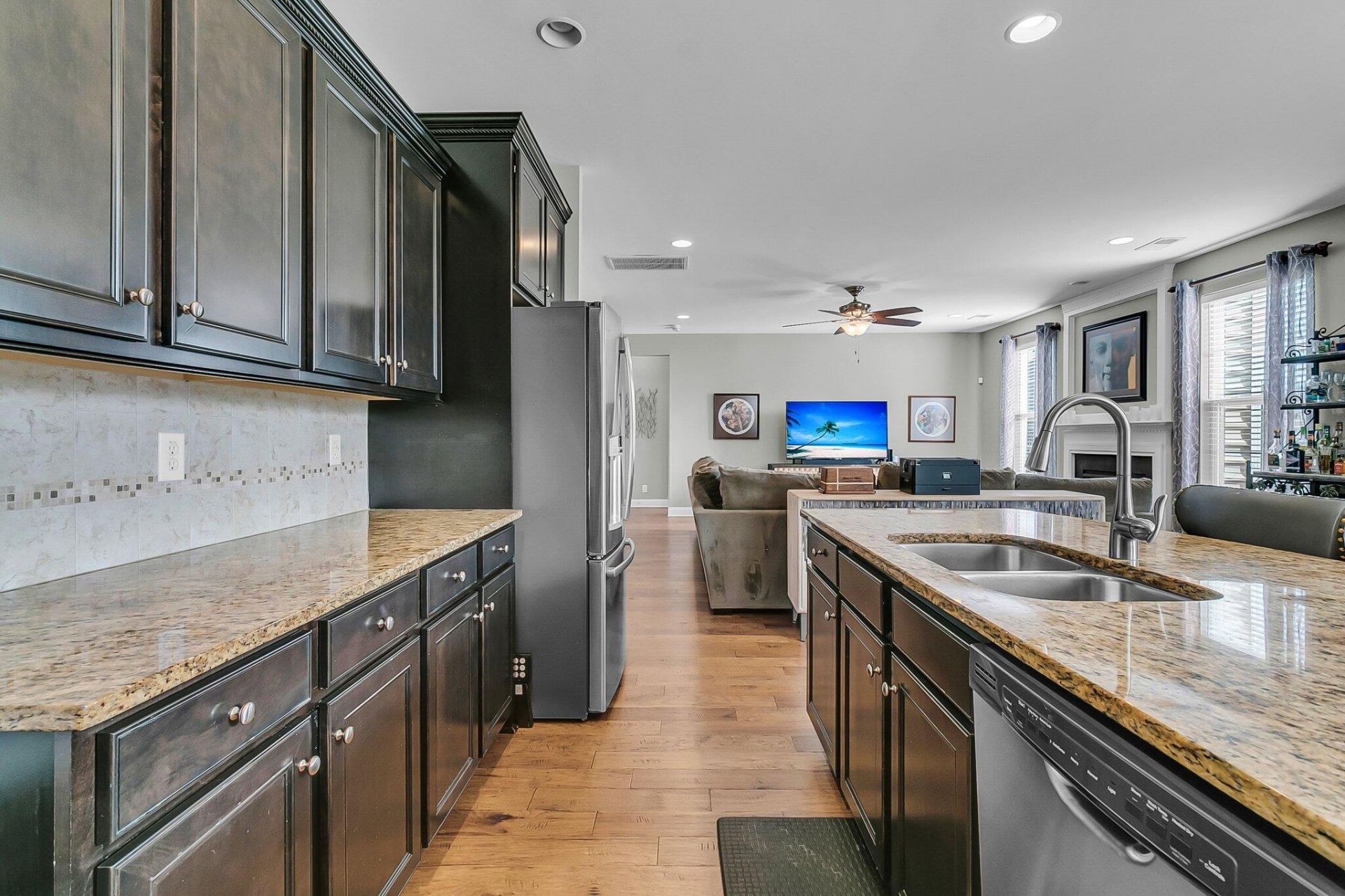 219 Daybreak Boulevard Photo 16