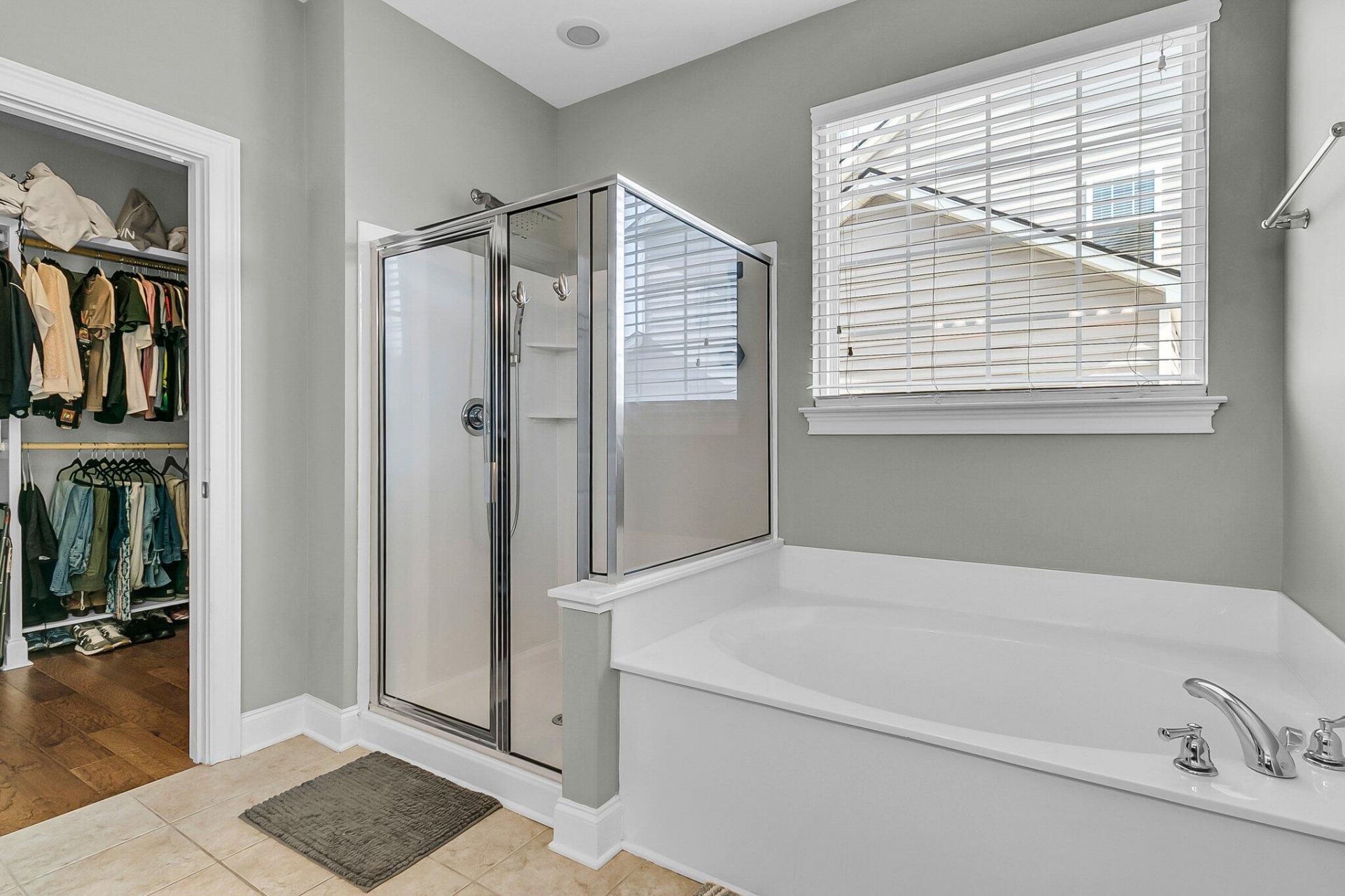 219 Daybreak Boulevard Photo 25