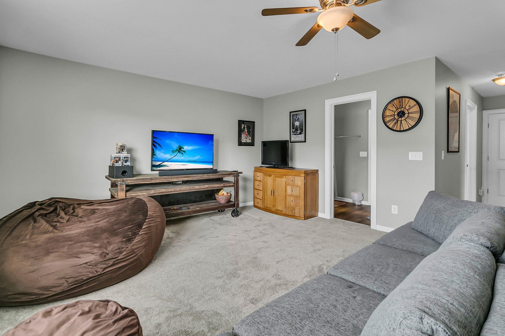 219 Daybreak Boulevard Photo 29