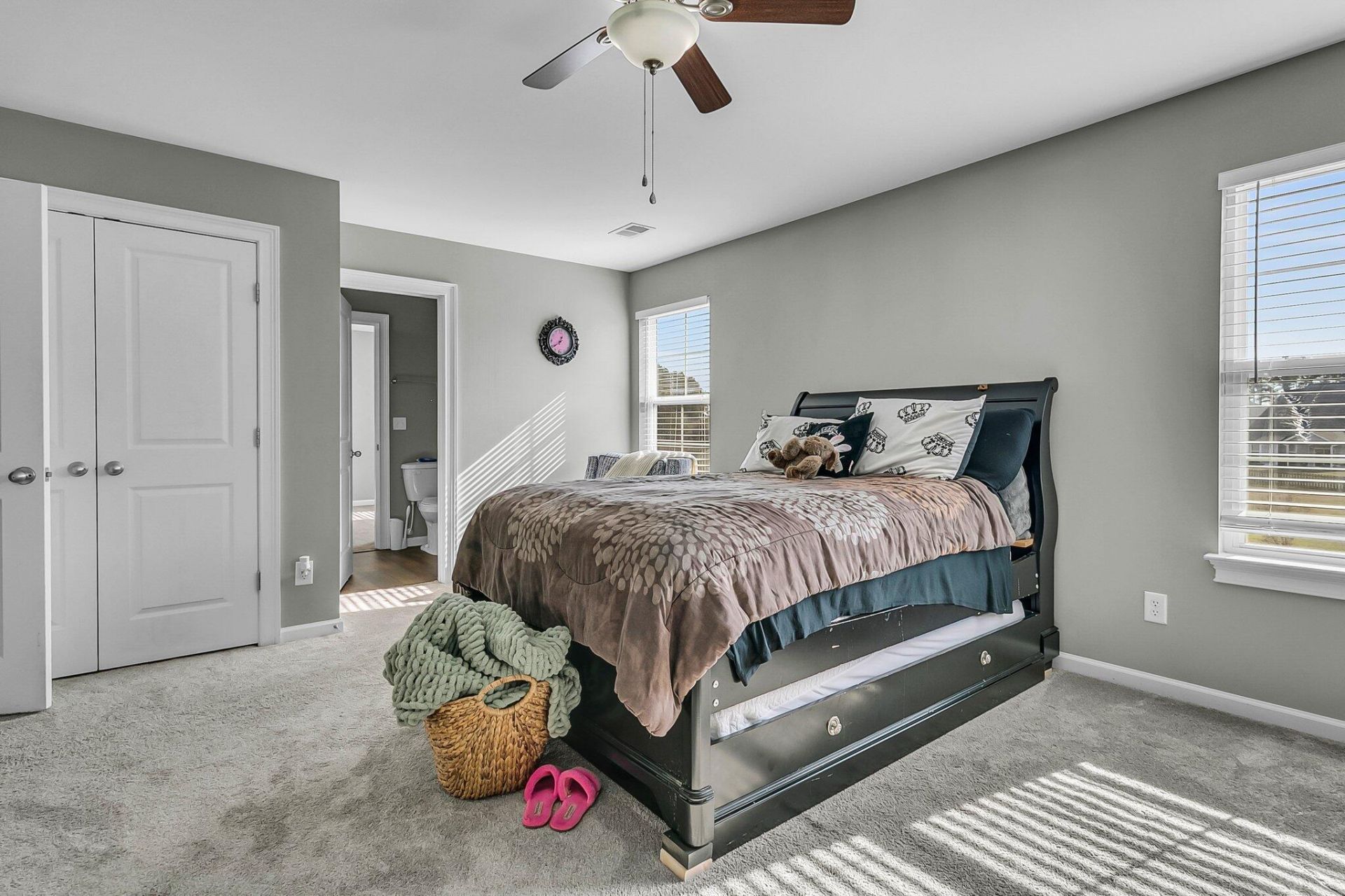 219 Daybreak Boulevard Photo 34