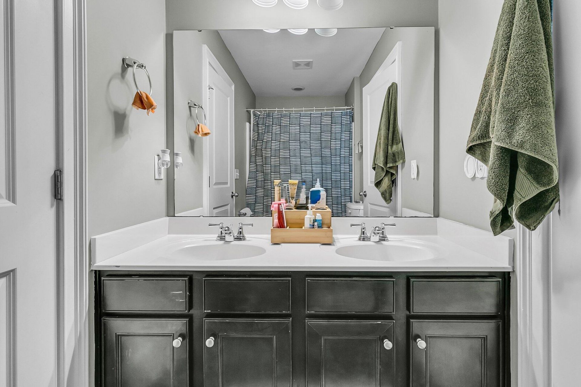 219 Daybreak Boulevard Photo 35