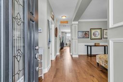 219 Daybreak Boulevard photo 4