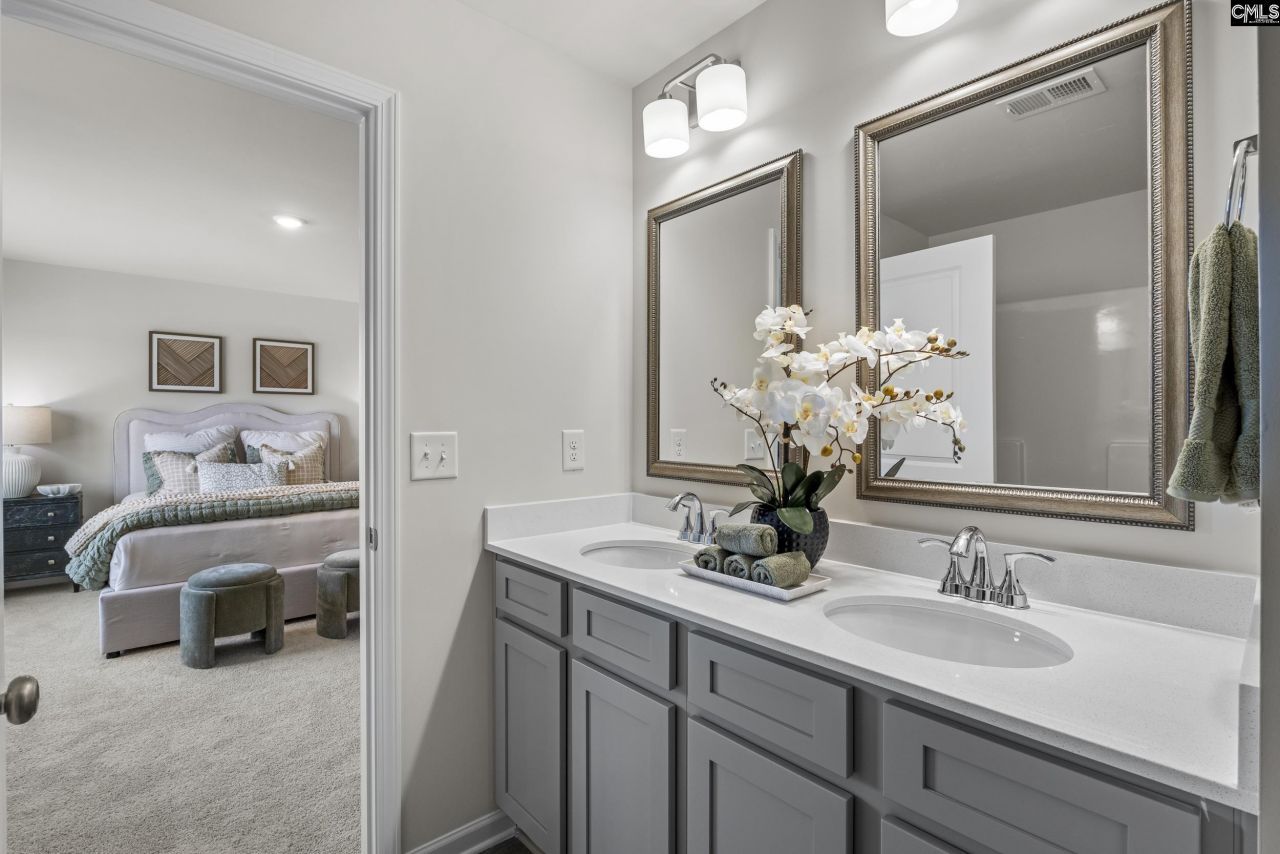 324 South Lake Court Photo 15