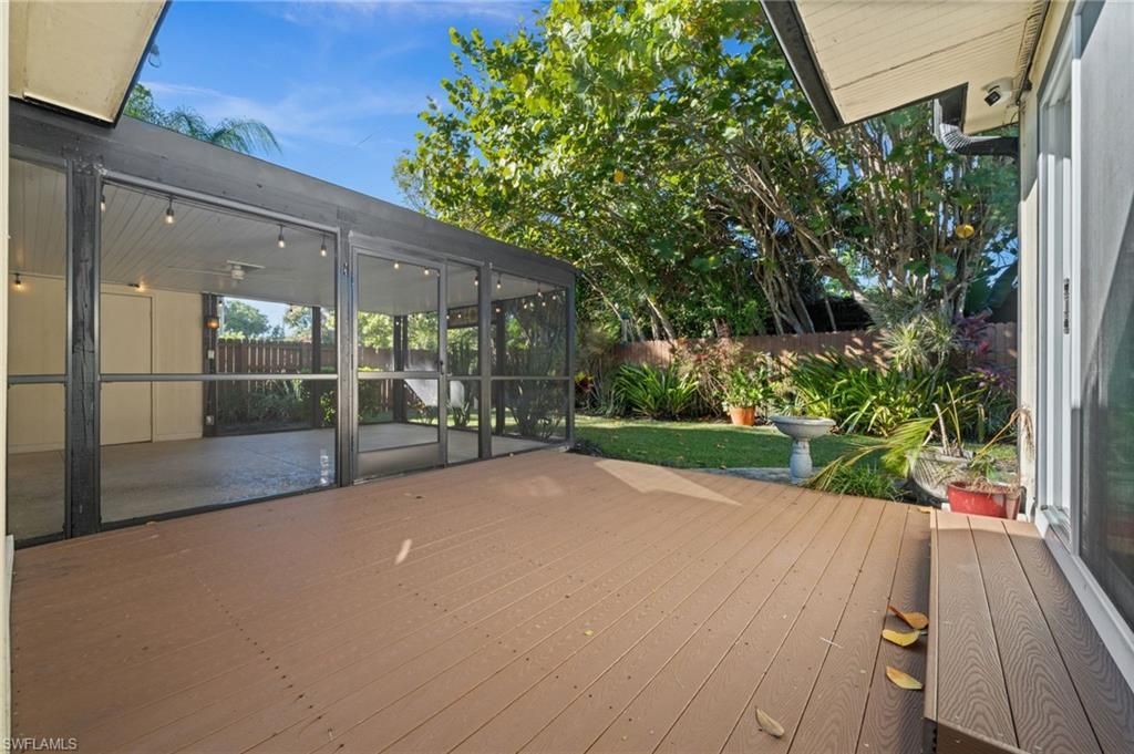 715 10th St N, Naples, FL 34102 Photo