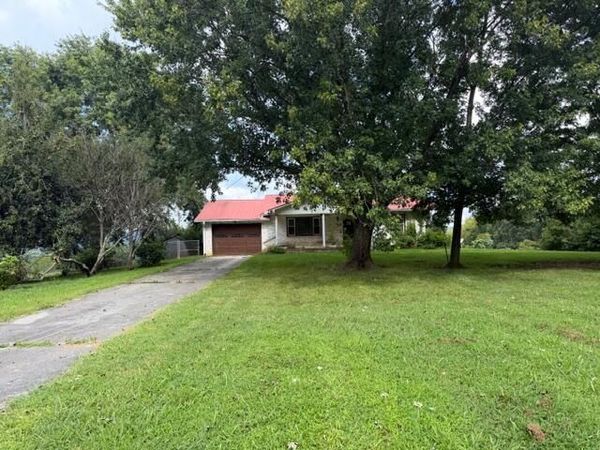 245 Joe D Coffee Rd, Monroe, TN 38573