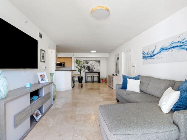 1205 Villa Lane, Unit 1205, Boynton Beach, FL 33435