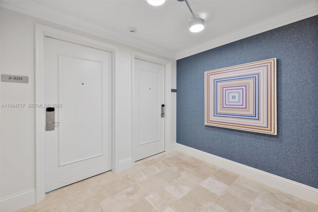 4401 Collins Ave, Unit 3209, Miami Beach, FL 33140 Photo