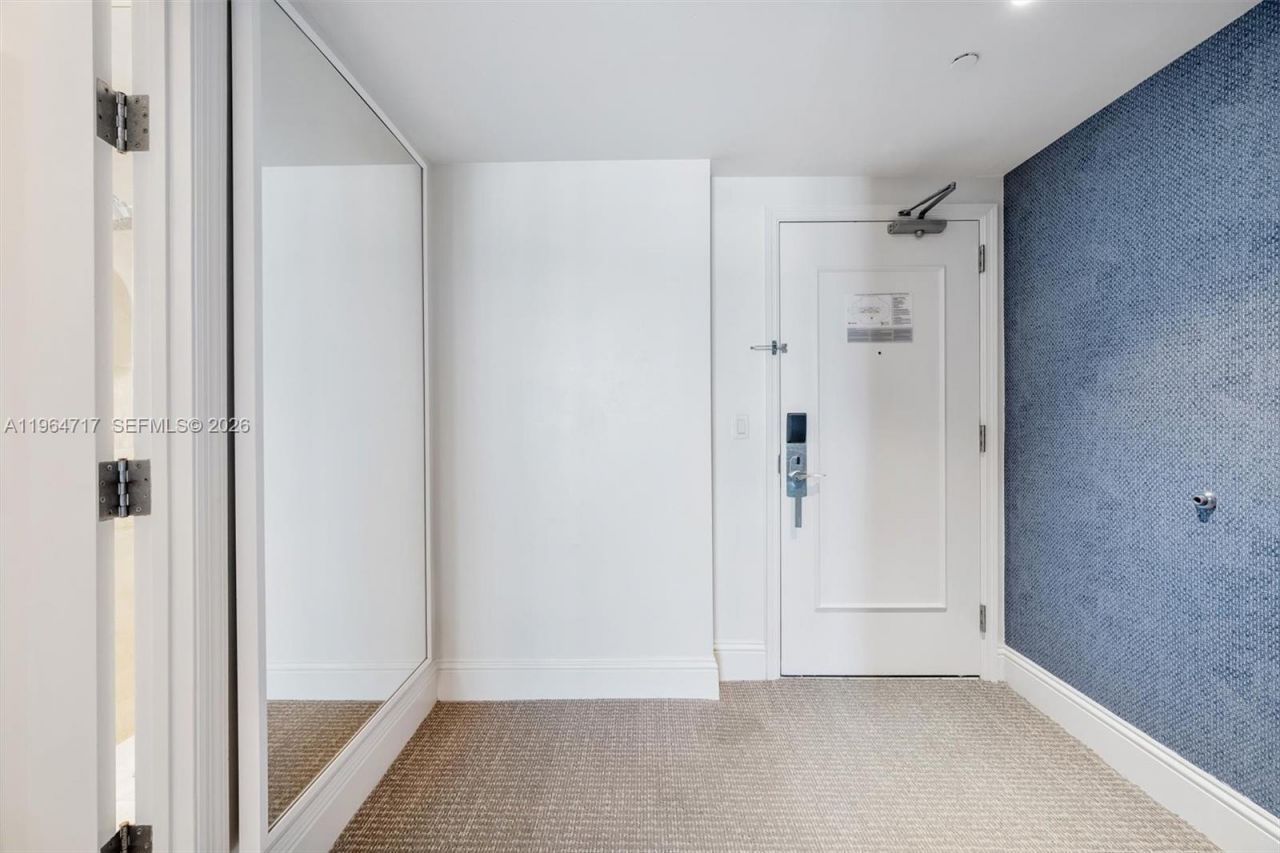 4401 Collins Ave, Unit 3209, Miami Beach, FL 33140 Photo