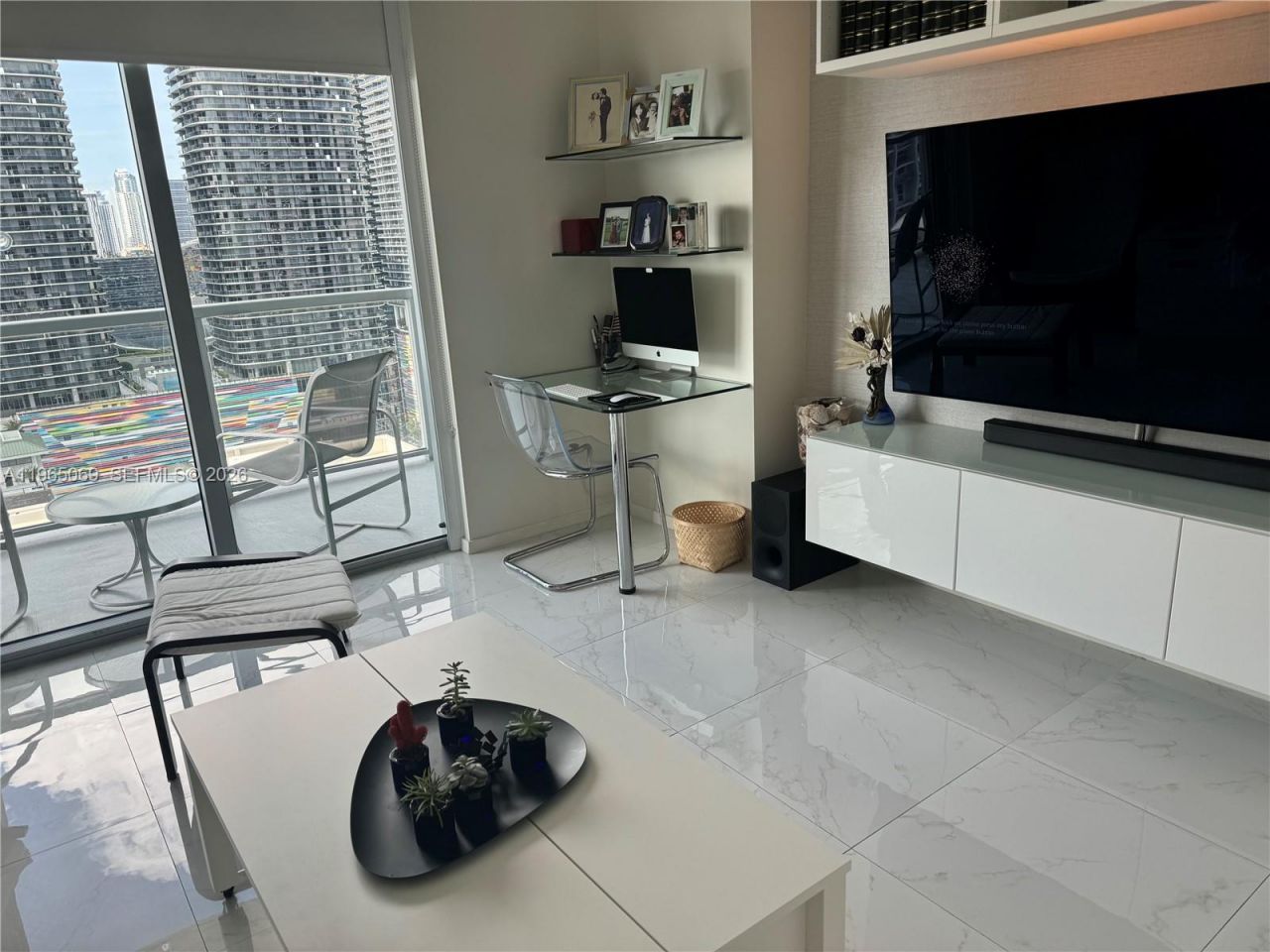 1111 SW 1st Ave , Unit 2622-N, Miami, FL 33130 Photo