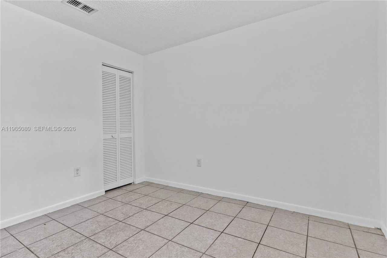 15619 SW 73rd Cir Ter, Unit 10-6, Miami, FL 33193 Photo