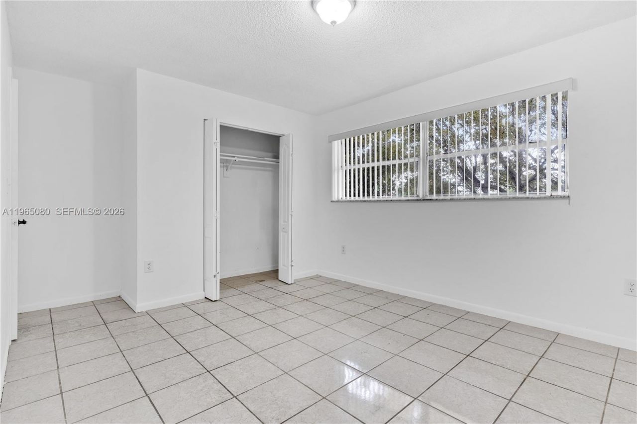 15619 SW 73rd Cir Ter, Unit 10-6, Miami, FL 33193 Photo
