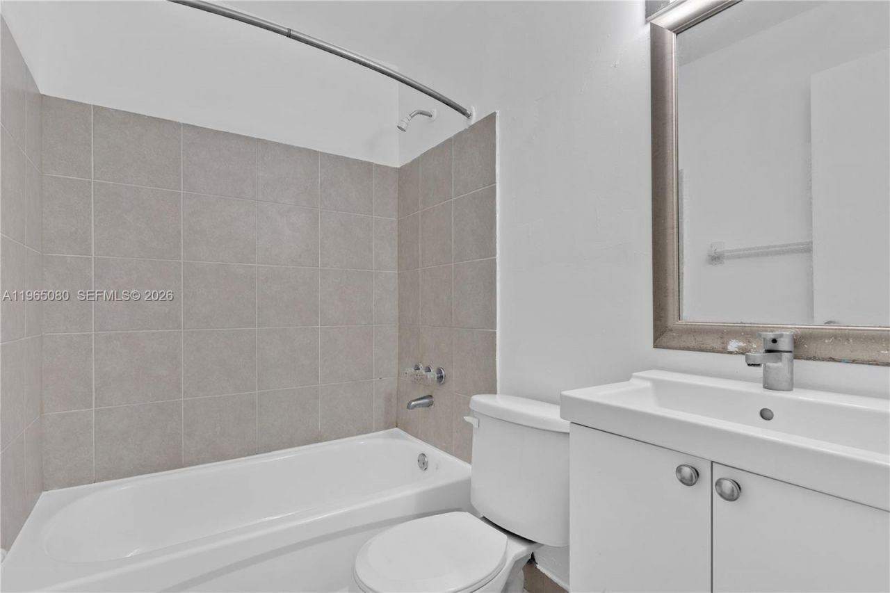 15619 SW 73rd Cir Ter, Unit 10-6, Miami, FL 33193 Photo