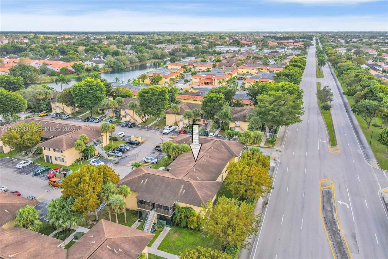 15619 SW 73rd Cir Ter, Unit 10-6, Miami, FL 33193 Photo