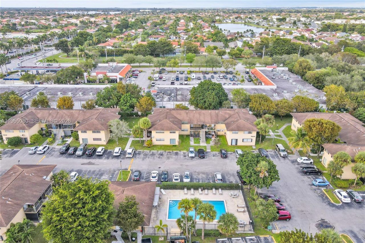15619 SW 73rd Cir Ter, Unit 10-6, Miami, FL 33193 Photo